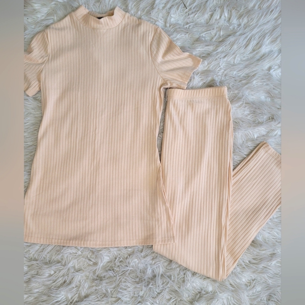 ChicMe Pants Set Sandy Ribbed Short Sleeve High Neck Women's NWT - Picture 6 of 7